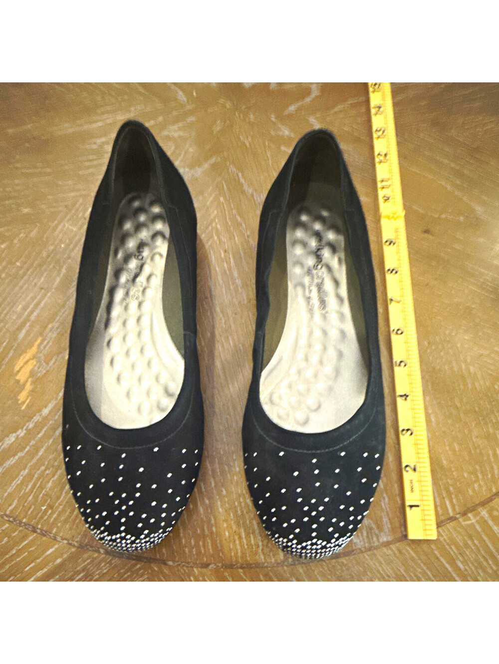Walking Cradles Women’s Black Suede Studded Ballet Flats Slip-On Comfort 10W
